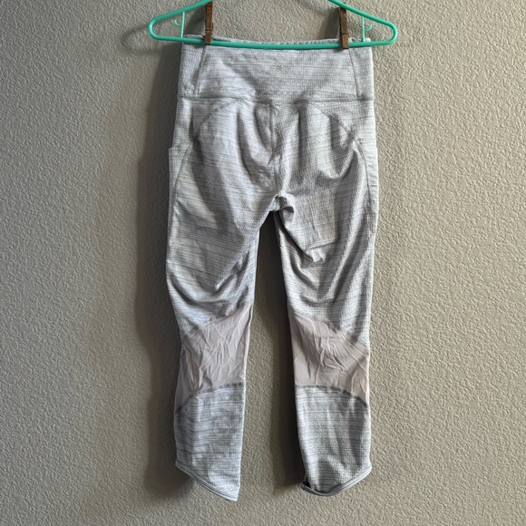 Athleta Women’s Grey Capri Leggings with Mesh Cutouts - Picture 2 of 3